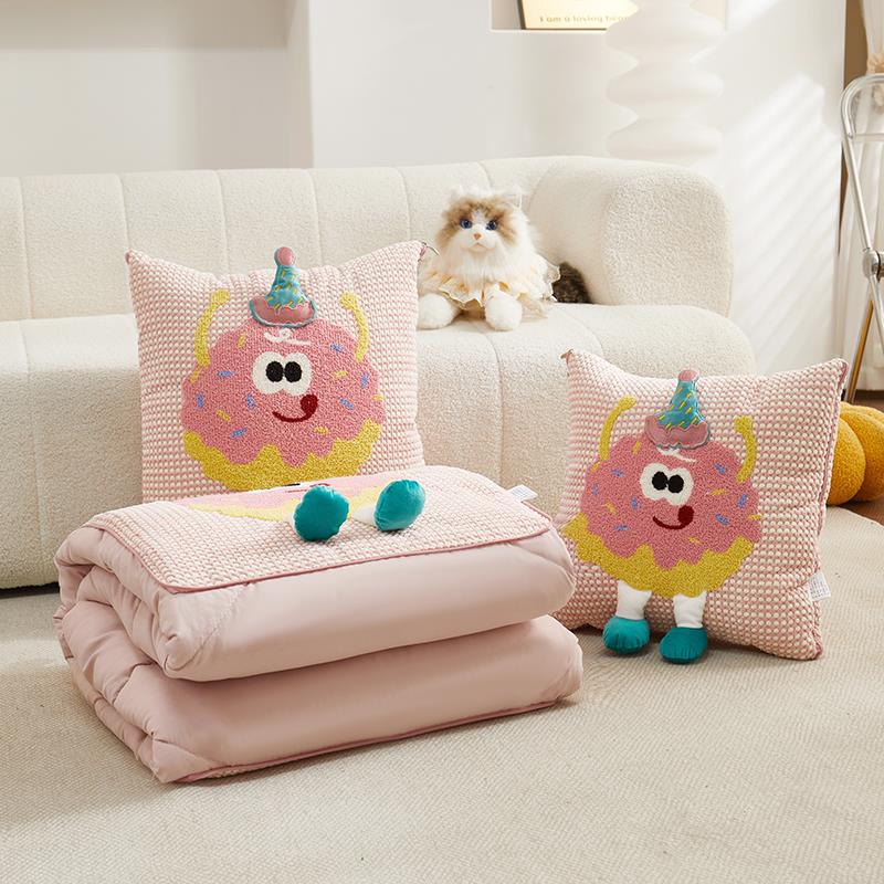 四季款甜品家族两用空调被多功能二合一折叠抱枕被车载