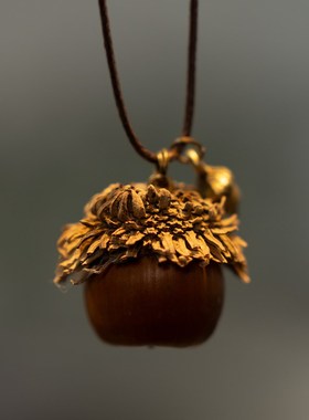 贰狸 松雨淡实木松果吊坠毛衣链纯天然橡果项链小众设计礼物