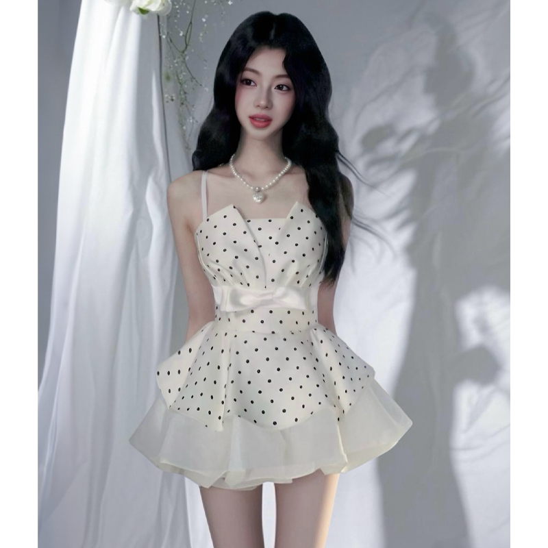 纯欲少女风小众波点吊带