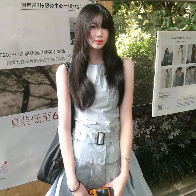 巨好看的蓝色无袖背心连
