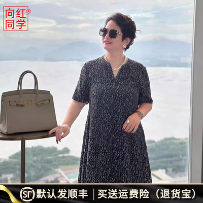 字母印花连衣裙宽松遮肉显瘦