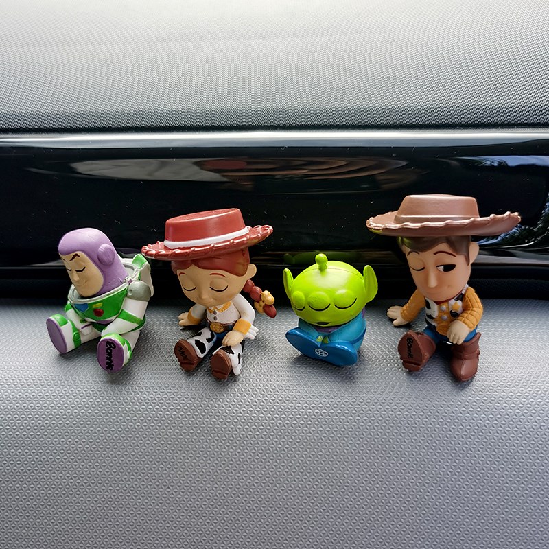 汽车趣味c摆件车载卡通公仔玩具总动员系中控台装饰车内好物女