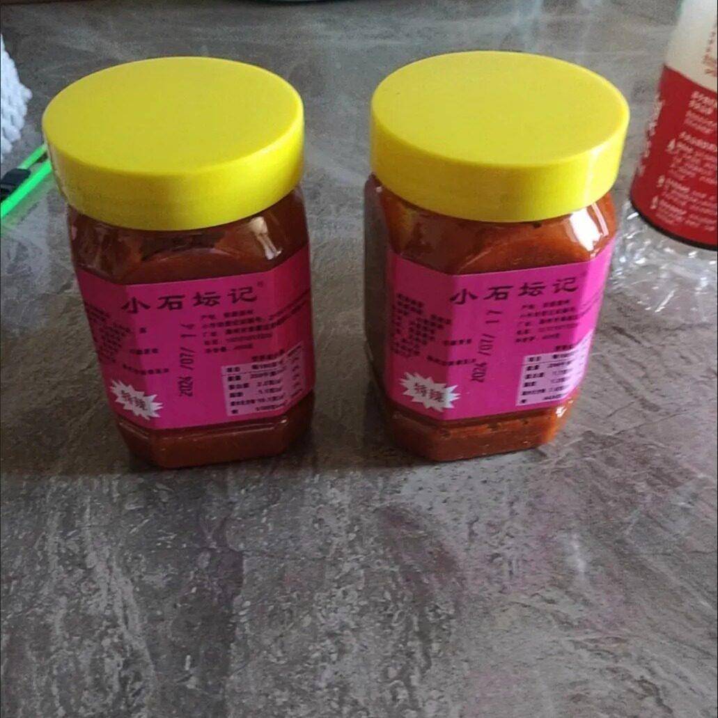 石磨辣椒酱农家自制手工蒜蓉开胃辣酱特辣中辣拌饭面下饭菜老式酱