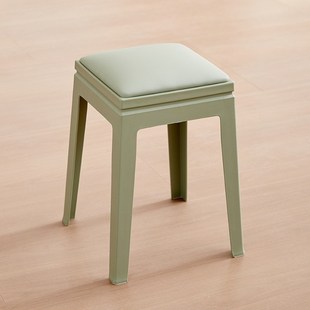 现代简约塑料凳新中式加厚餐厅可叠放备用凳子家用商用客厅高凳