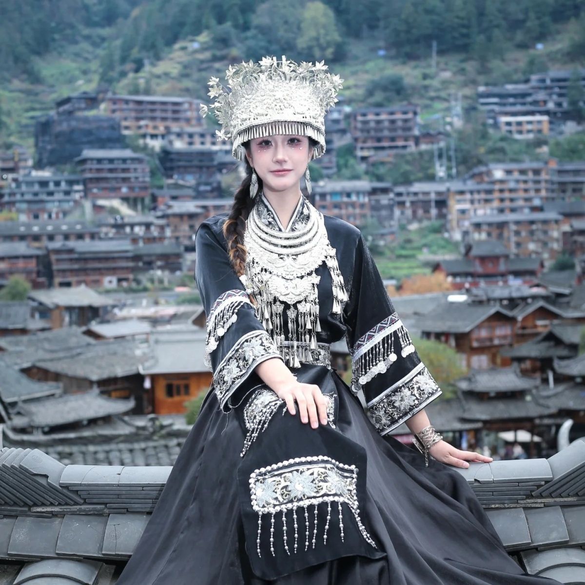 秋冬款苗族少数民族舞台旅拍服饰