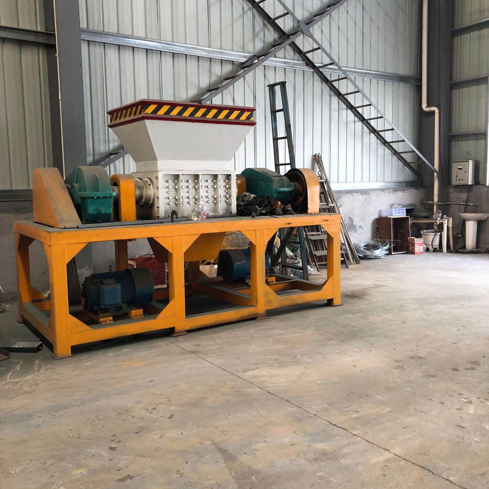 废旧铝屑铁屑粉碎机 双轴铝销铁销破碎机 废旧沙发床垫破碎机,机械设备,破碎机,淘宝优惠券,粉丝福利购,淘宝优惠卷