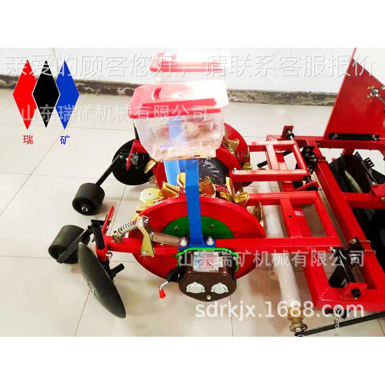 玉米谷物玉米播肥种机膜上种植精播机玉米花谷生物铺膜播种机施播