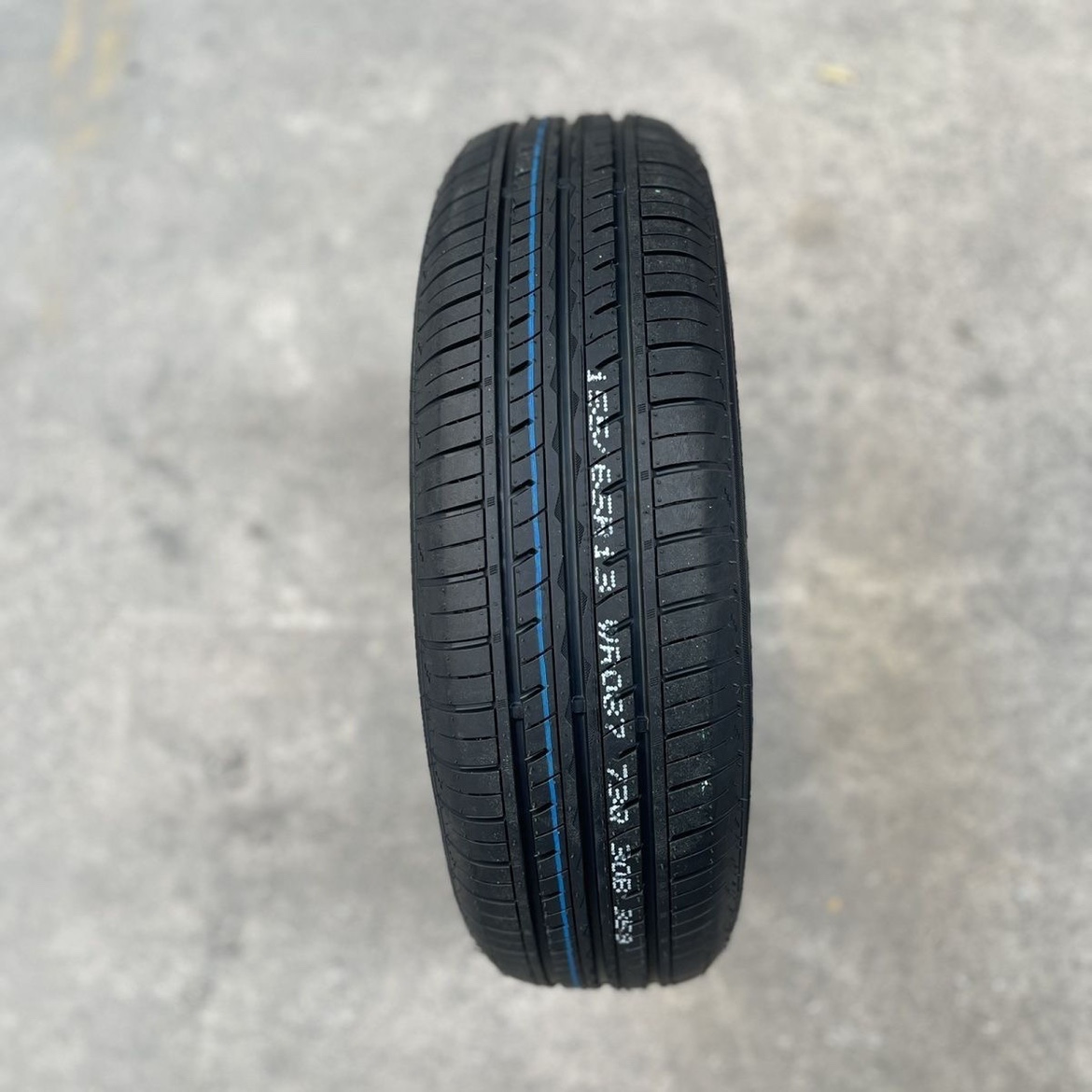鲁河15565r13电动四轮车1556513轮胎御捷ev轿车155/65r13汽车轮胎