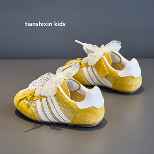 黄色女童德训鞋单网夏季薄款2025新款真皮透气女孩公主板鞋运动鞋