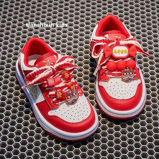 红色国潮2025新年红色女童运动鞋春秋低帮休闲儿童板鞋男童本命年