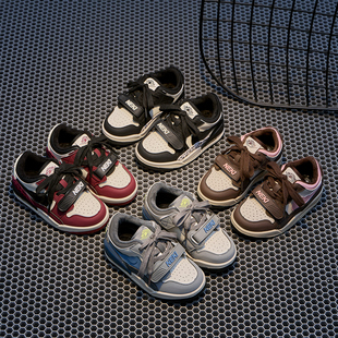 儿童板鞋2025秋冬新款男童运动鞋加绒二棉女童鞋子中大童气垫鞋子