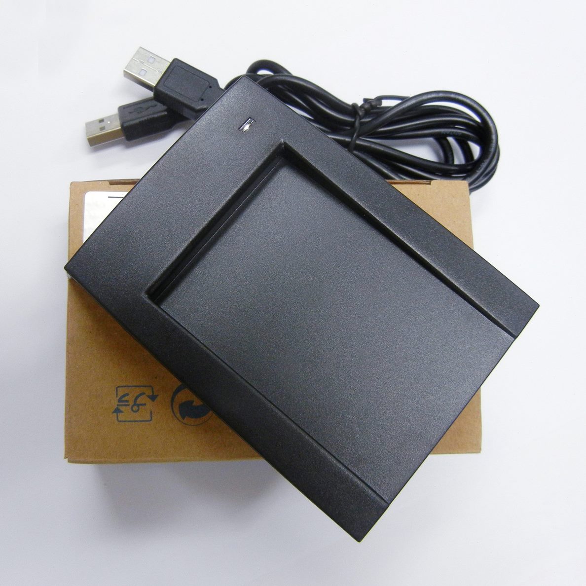RFID加密 器T5加密卡写器T5卡 可577卡577
