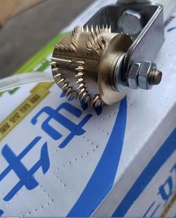 针刺针孔滚码打码滚轮印章啤酒牛奶等纸箱记号防伪滚动印章