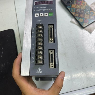 SD100-3ABS全数字式交流伺服驱动器 成色如图