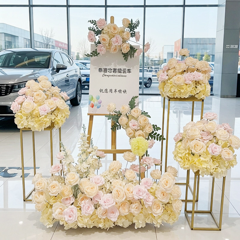 交车仪式布置仿真玫瑰花婚礼布置路引花排香槟色舞台迎宾装饰绢花