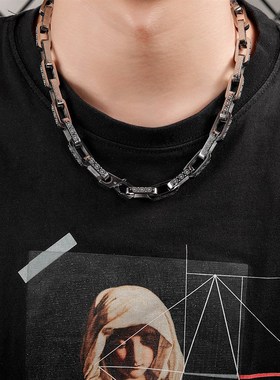 街头inbs嘻哈项链小雏菊项链粗方形扣项链复古钛钢项链情铝锁骨链