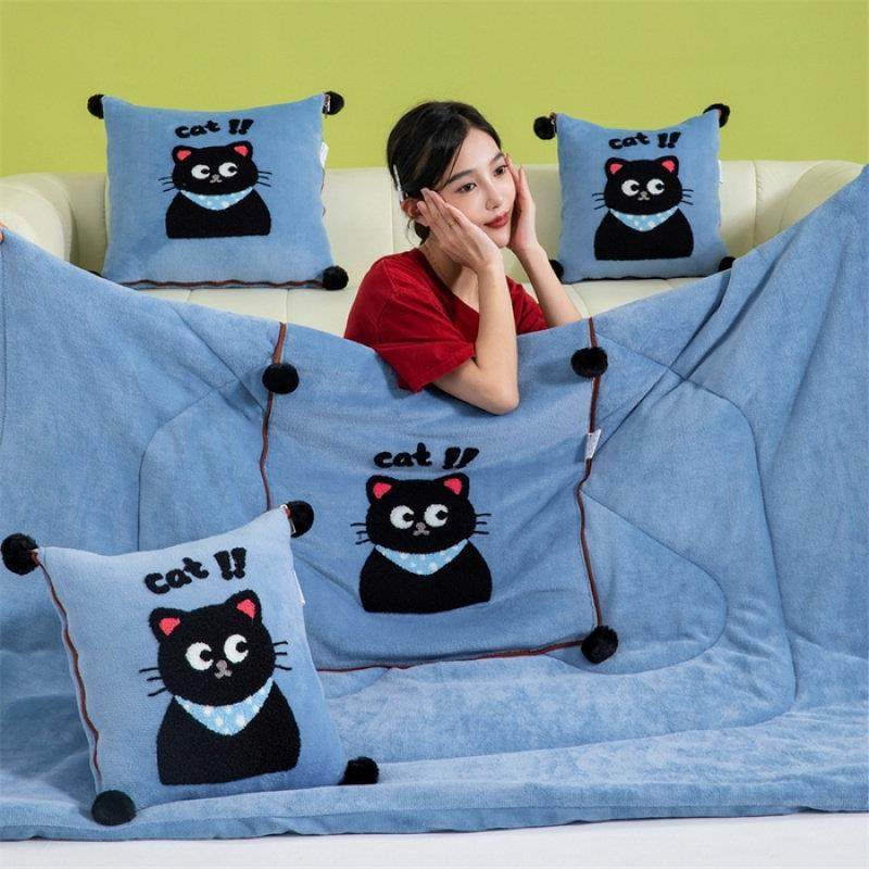 多功能二合一抱枕被牛奶绒毛巾绣汽车靠垫沙发坐垫午休毯子空调被,居家布艺,抱枕被,淘宝优惠券,粉丝福利购,淘宝优惠卷