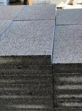 芝麻灰火烧板 灰色石材 路沿石 芝麻白 侧石 火烧板 花岗岩树池