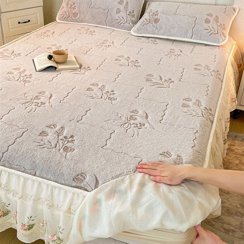 牛奶珊瑚绒床笠单件全包保护罩加厚冬季床罩三件套2025新款床单套