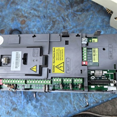 变频器 ACS550-01-05A4-4 拆机品