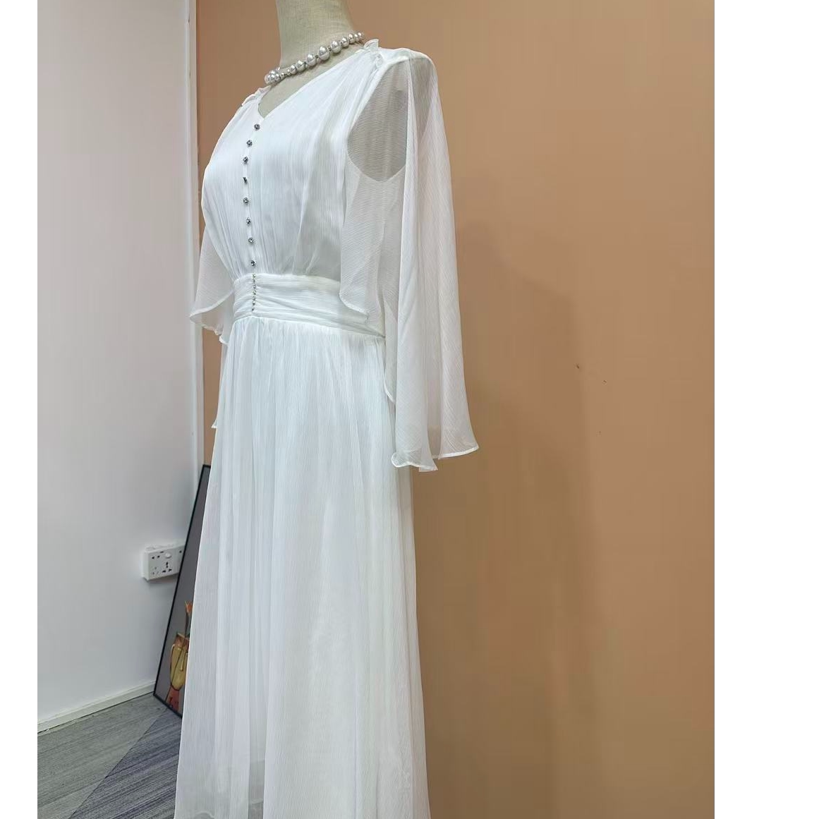 白色连衣裙夏装新款女V领仙女裙收腰显瘦超仙法式裙子A0828