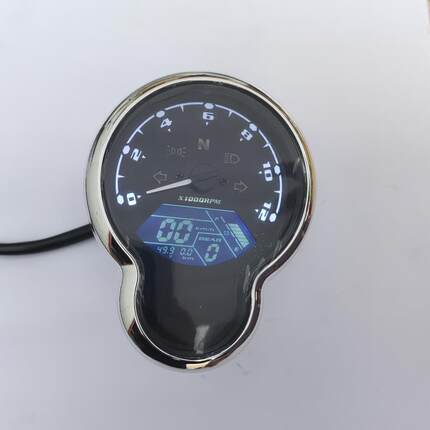 小龟王电动车液晶仪表48V60V72指针速度码表总成电瓶车电压显示屏