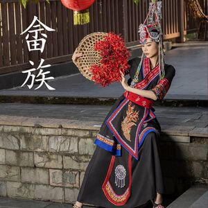 新款畲族服装女演出服高端刺绣舞蹈表演少数民族长裙舞台凤冠服饰