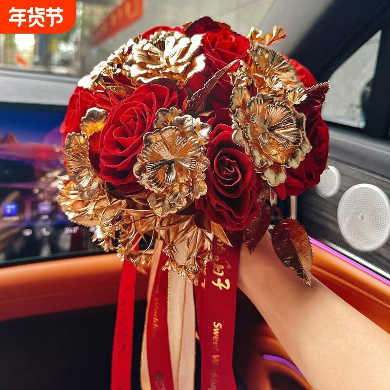 中式婚礼手捧花玫瑰花束金色装饰假花新郎接亲国潮风秀禾搭配摄影