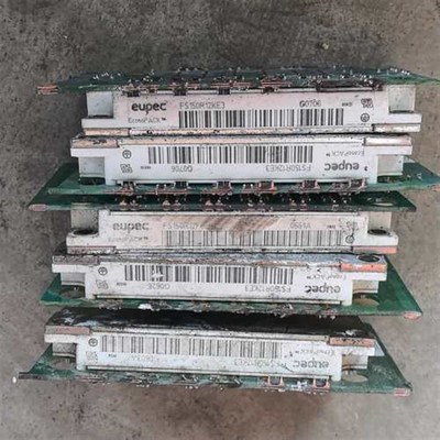 fs150r12ke3如图。