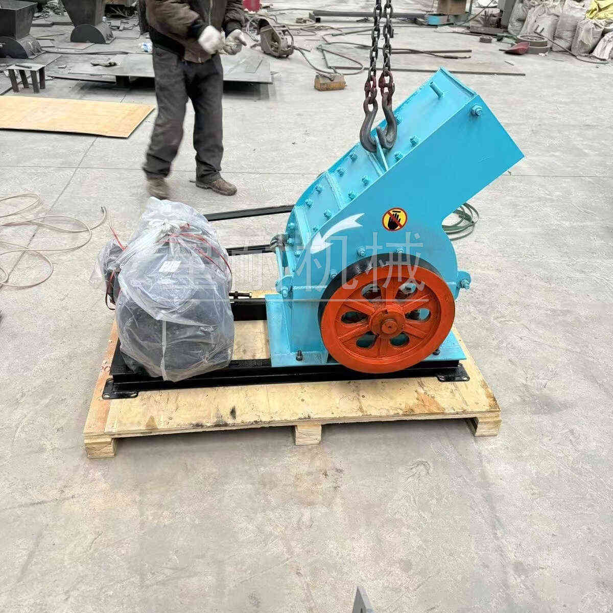 打锤砖头破碎机式移动垃圾家用小型F沙建筑破碎矿石机制机沙新款