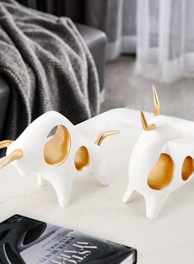 轻奢牛气冲f天摆件家居饰品简约客厅酒柜电视柜办公室摆设