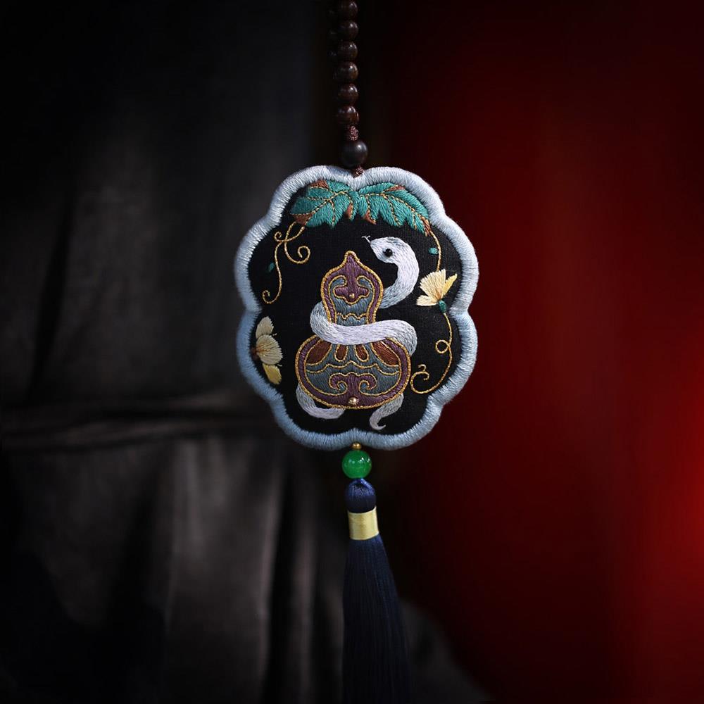 花寄 生肖蛇香囊刺绣diy手工材料包自制平安车挂件蛇香包国风礼物