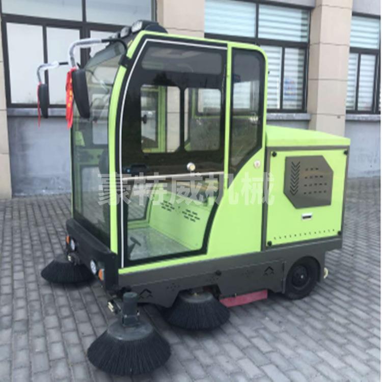 驾驶式扫地机工厂车间小型电动扫地车物业小区驾驶式多功能清扫车