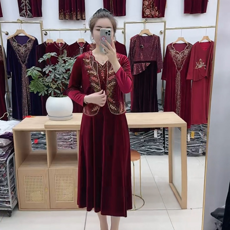 妈妈装丝绒连衣裙套装两件套喜婆婆高端婚宴敬酒服A字裙结婚礼服