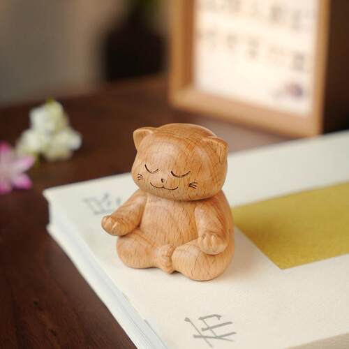 榉木招财打坐猫创意桌面车载办公小摆件女生可爱治愈解压礼物礼品