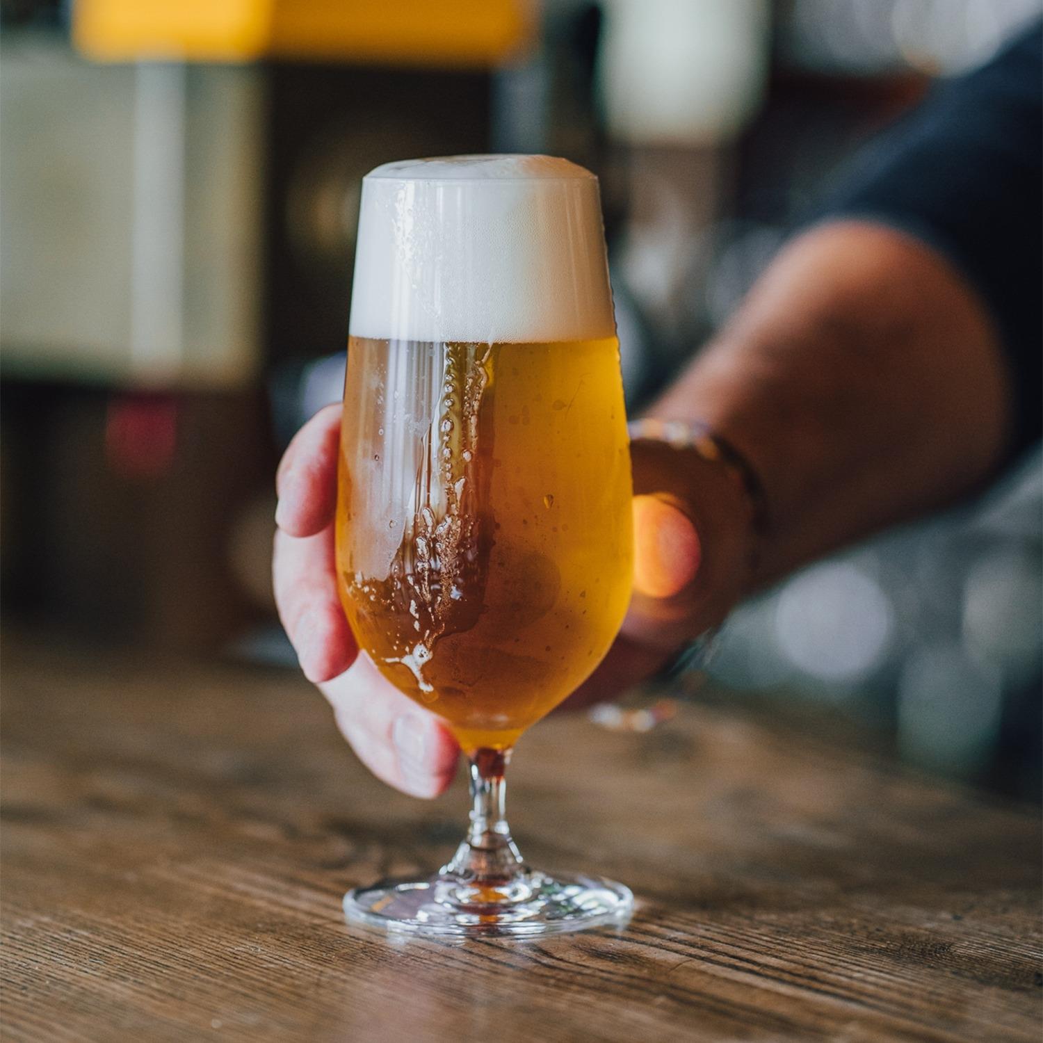 Stolzle德国进口啤酒杯大容量家用扎啤杯轻奢高档大肚精酿啤酒杯