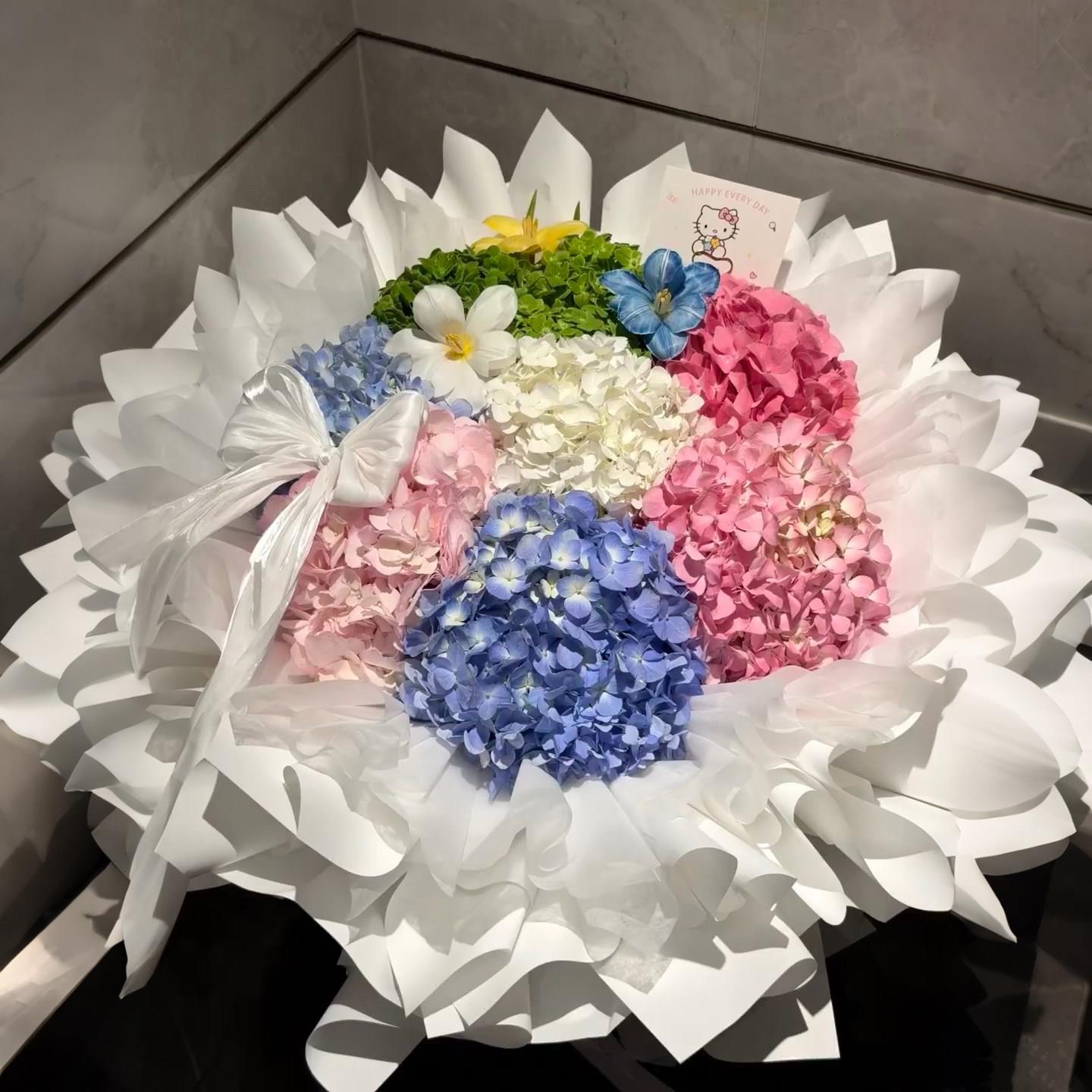 永生花多巴胺绣球花束彷真香皂花送女朋友闺蜜高级感520生日礼物