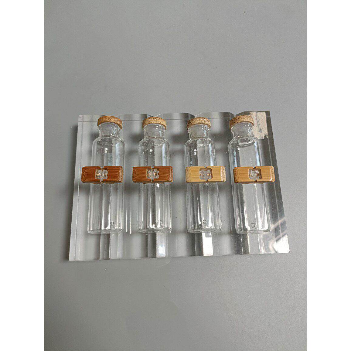 绣眼饮水器 绣眼玻璃水瓶 绣眼玻璃饮水器 三丝竹盖绣眼鸟笼水瓶