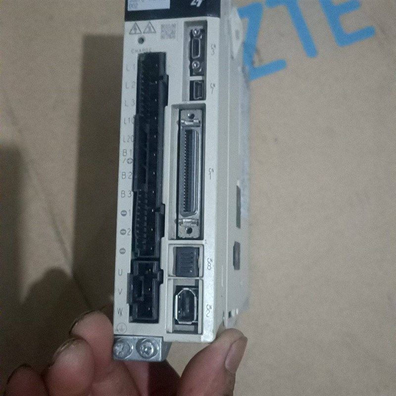 安川SGD7S-1R6A10A002拆机的九新驱动器 没有端,机械设备,其他机械设备,淘宝优惠券,粉丝福利购,淘宝优惠卷