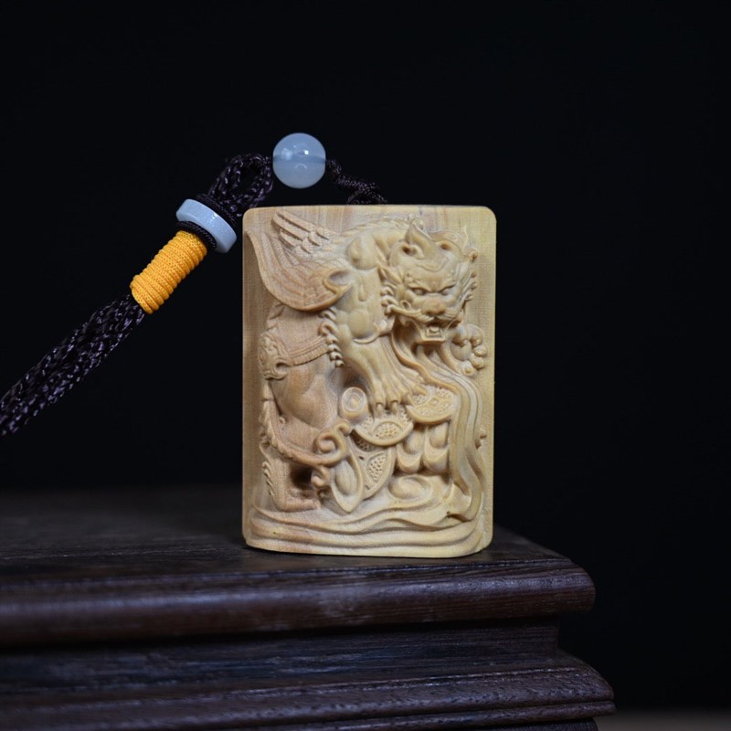 小叶黄杨木如虎添翼木牌吊坠 男款霸气木雕虎生肖方牌汽车挂饰