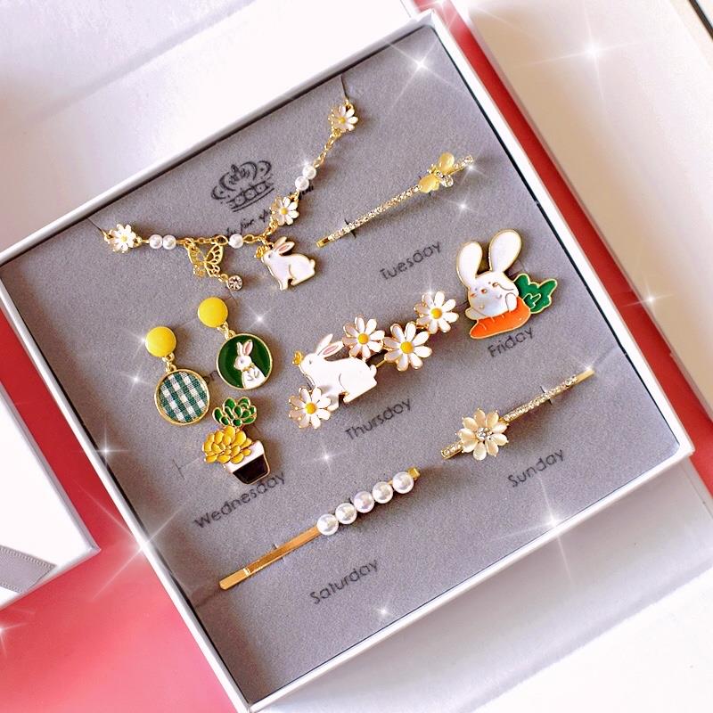 生日礼物女生送闺蜜同学朋友女孩18岁成年人实用可爱少女心毕业季