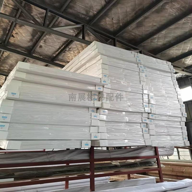 楼梯扶手玻璃模板不易折断KT板广告用塑料板广告材料纸板整包现货