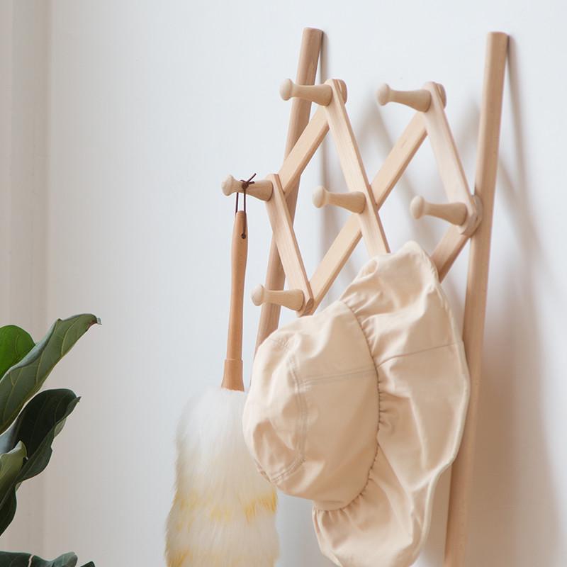 北欧实木落地衣帽架木头创意靠墙简易卧室收缩ins挂衣架家用架子