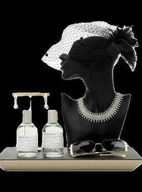 KINO奇诺样板间衣帽间组合女士衣柜装饰品样板房软装绿色衣服摆件