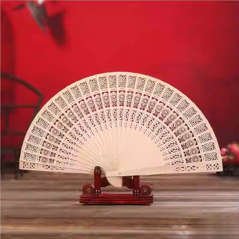 7寸8寸香木扇中式礼品檀香扇剪纸扇全M木扇舞蹈折扇高端折扇