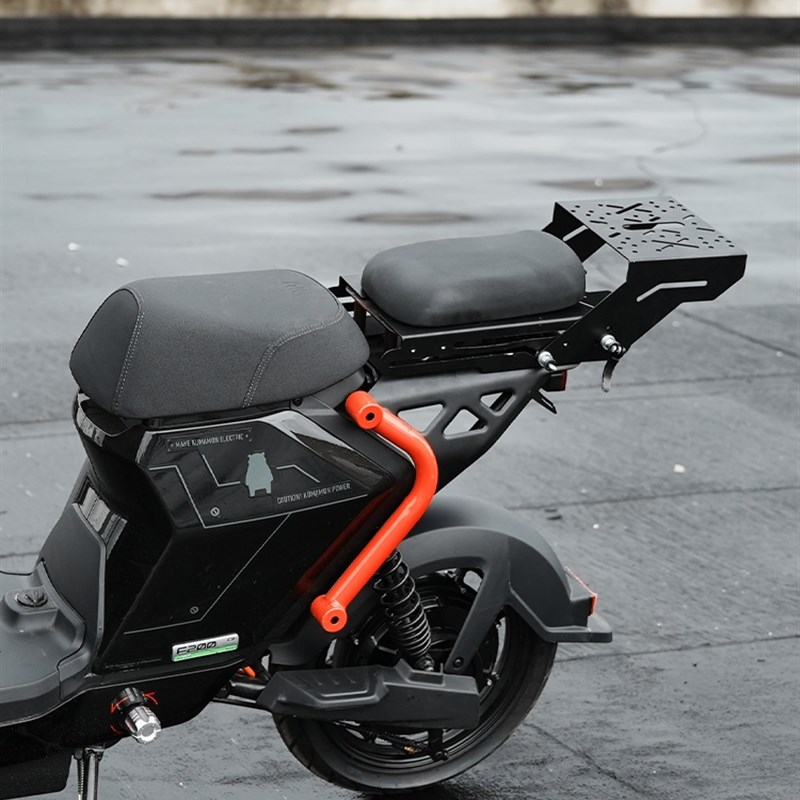 适用小牛F200电动车后尾箱可伸缩尾架F200防水后背箱储物改装配件