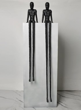TATA木门展厅长腿人物雕塑摆件简约现代样板间客厅金属家居装饰品