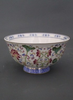 大清乾隆年制粉彩小号荷叶莲花碗仿古工艺家居摆件瓷器古董古玩收