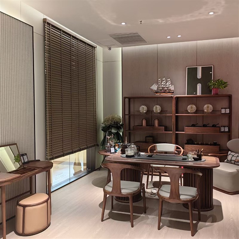 别墅大平层户型现代简约家用实木桌椅组合客厅北美黑胡桃木茶桌