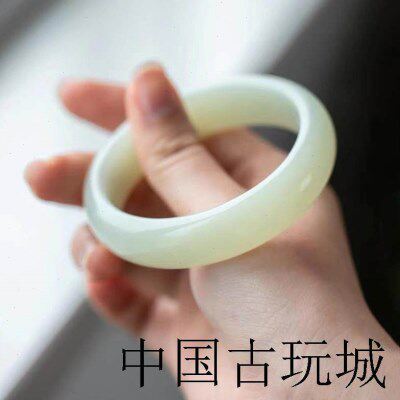 青白女款和田玉玉手镯玉高端新疆精品玉镯百搭羊脂玉玉石贵妃扁条